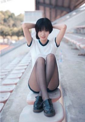 人体艺术香蕉视频换丝袜_DVD日韩电影在线