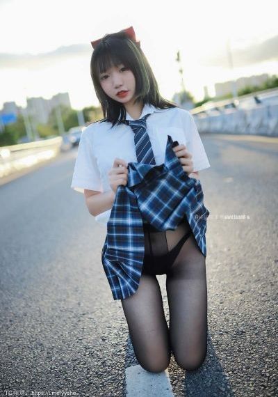 FREE性偷窥女厕_BD英语免费观看电视剧